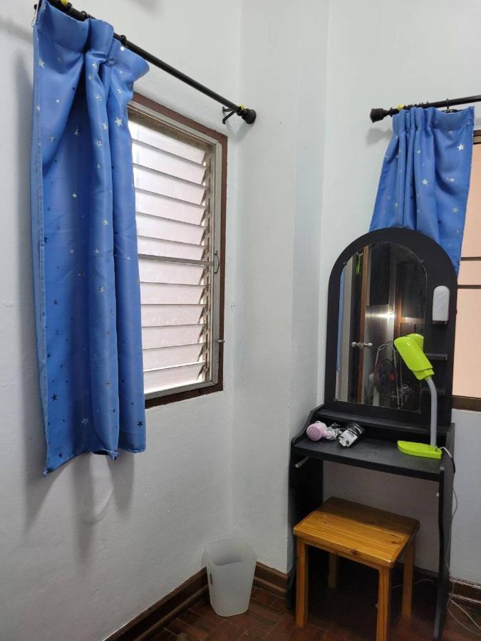 La Maison Verte Hostel Chiang Mai Exteriör bild