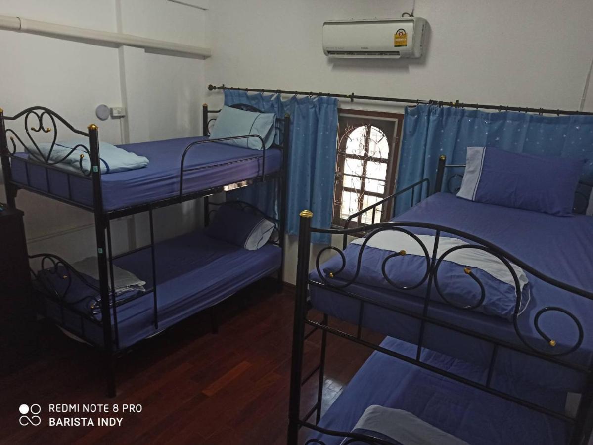 La Maison Verte Hostel Chiang Mai Exteriör bild